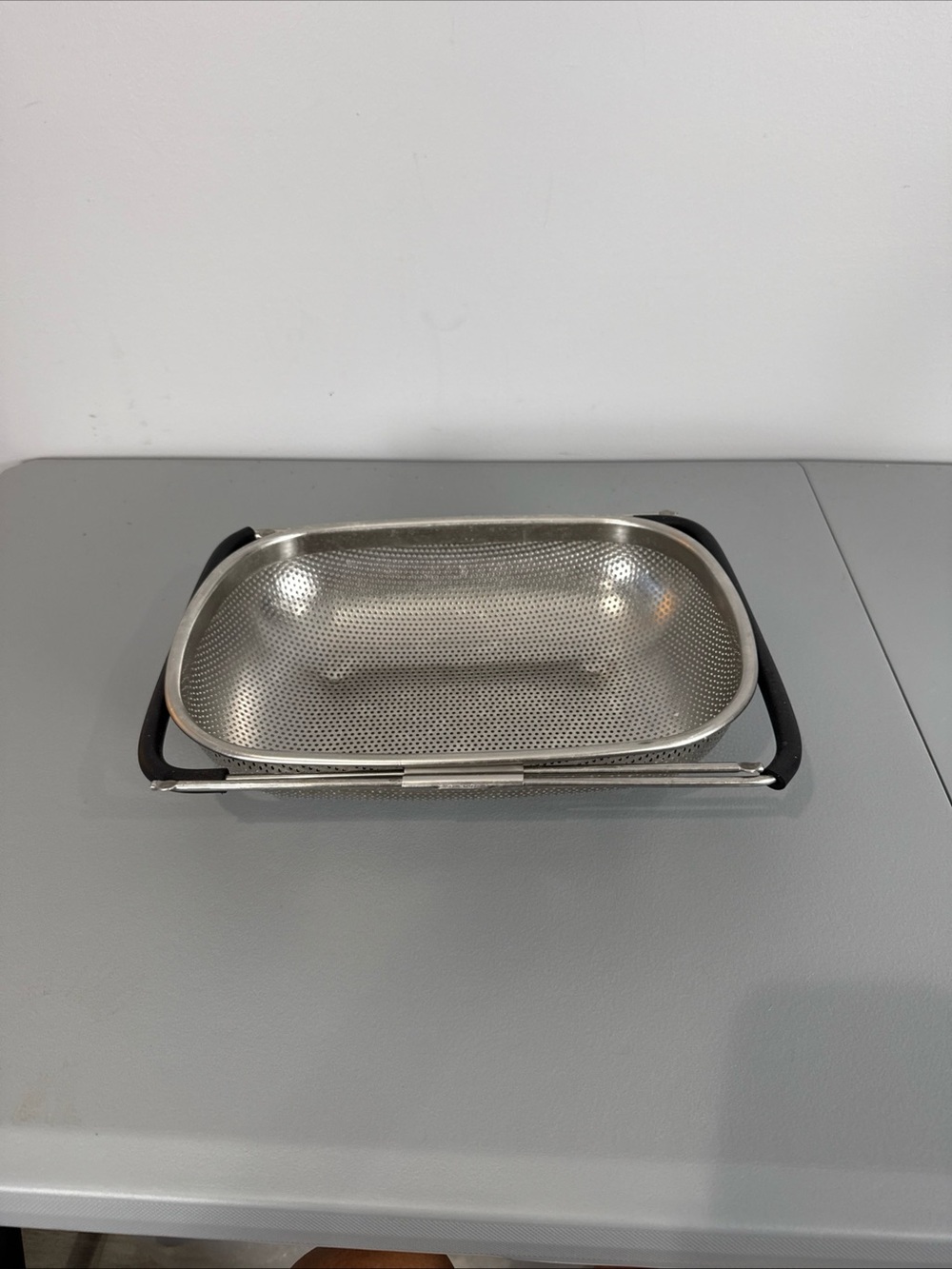 Stainless Steel
Expandable
Over the Sink Mesh
Colander
